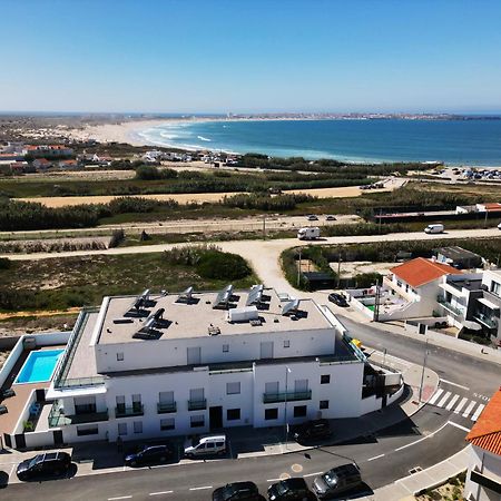 Beach & Surf Lovers Apartment With Ac - 발리알 외부 사진